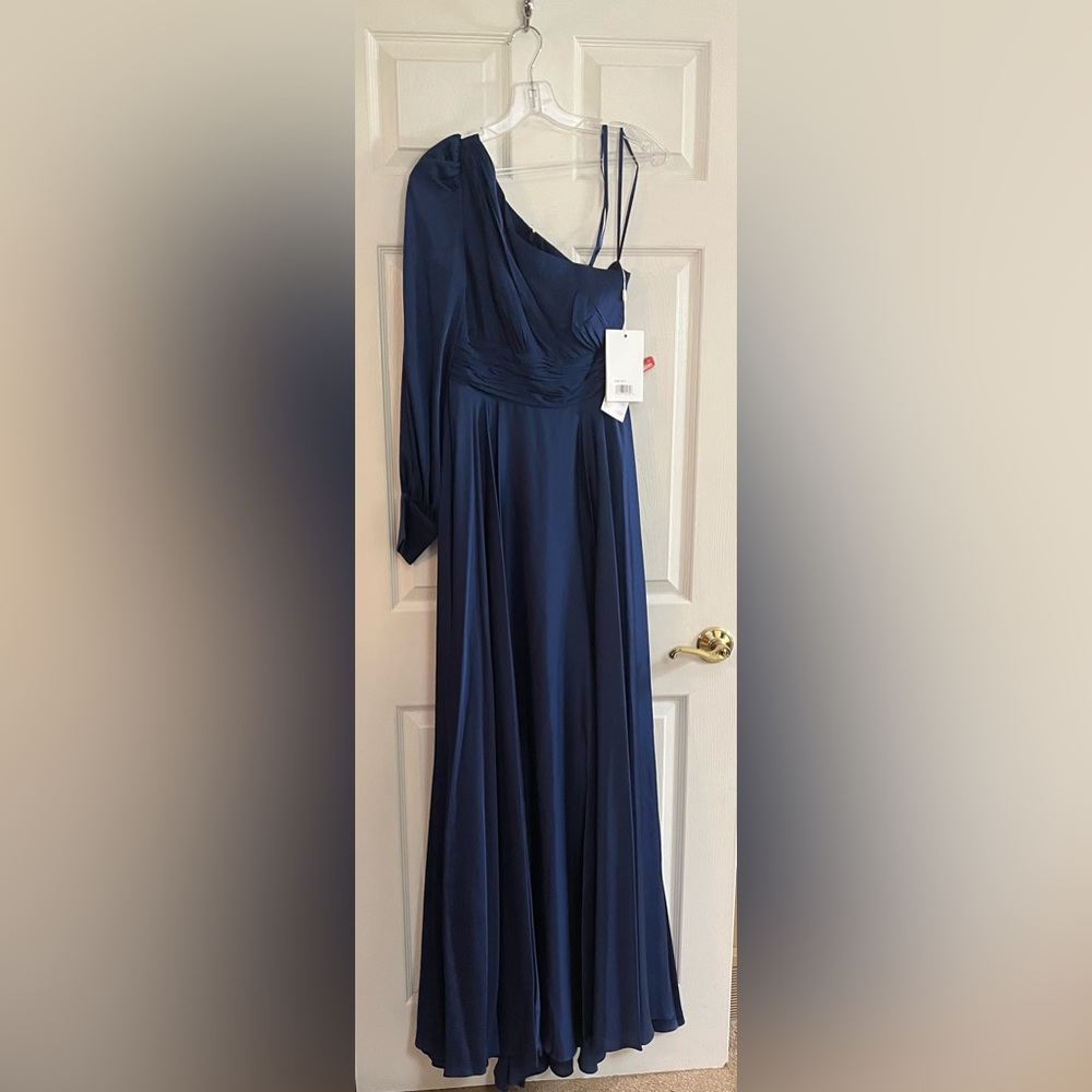 Mac Duggal NWT #67866 One-Shoulder Bishop Sleeve Royal Blue Flowy Gown Size 0 - Picture 5 of 11